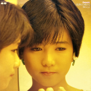 后进白嫩美女大白屁股
